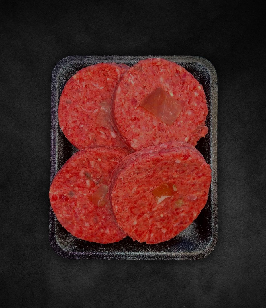 Svizzere/Hamburger Grana e Speck di Corte Preziosa, porzioni di carne di Scottona con speck, fresche e genuine.